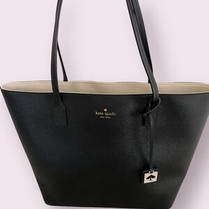 Like new! Kate Spade tote with zipper